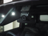 ドライブレコーダーが装備されています。録画した映像はこの車両に装備のカーナビでも再生が可能です。
