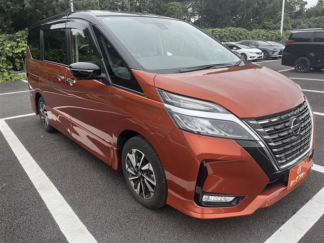 セレナ 2.0 ハイウェイスターV 禁煙車 ワンオーナー 後席モニター