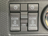 【両側パワースライドドア】スマートキーや運転席のスイッチで後席両側スライドドアの開閉が可能♪電動だから力を入れてドアを開ける必要が無く、小さなお子様でも簡単に開け閉めでき快適です♪