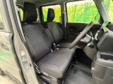 ドライバーによって運転しやすいポジションは異なり、あの車はどうなのか不安なこともありますよね。気になるお車は店頭で乗り込んでご確認いただけます♪
