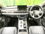 アウトランダー PHEV 2.4 P 4WD 