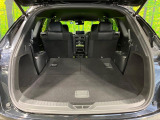 後席を格納すると、これだけの広さが!シーンに合わせたシートアレンジで、大きな荷物も積むことが出来ます♪