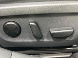 【パワーシート】スイッチ一つで簡単にシートの微調整が可能!電動だから力もいりません!快適なシートポジションにセットして、快適なドライブをお楽しみください。