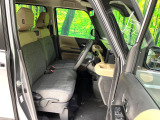 運転席シート廻りは使用感も少なく、良好な状態となっています。丁寧に使われていたことがよくわかりますね。