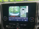 【パノラミックビューモニター】専用のカメラにより、上から見下ろしたような視点で360度クルマの周囲を確認することができます☆死角部分も確認しやすく、狭い場所での切り返しや駐車もスムーズに行えます。