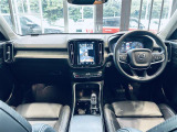 XC40 B4 AWD インスクリプション 4WD 4WD 本革シート