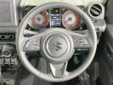 【純正革巻きステアリング】上質な革を使用することで、手にしっかり馴染みとても運転しやすいハンドルです♪