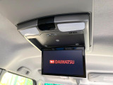 【フリップダウンモニター】家族や友人とお出かけする機会が多い方に大人気のフリップダウンモニター!大画面モニターで車内はエンタメ空間!退屈しがちな長距離ドライブも楽しい時間に変わります!