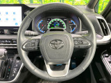 【純正革巻きステアリング】上質な革を使用することで、手にしっかり馴染みとても運転しやすいハンドルです♪