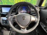 【純正革巻きステアリング】上質な革を使用することで、手にしっかり馴染みとても運転しやすいハンドルです♪
