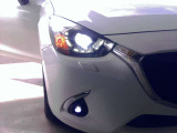 ★LEDヘッドライト!パワフルな光量!耐久性も高く省電力★トンネルなど便利なオートライトシステム★霧や悪天候も安心のフォグランプも装備★