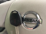 【キーレス】少し離れた場所からでもボタン一つでドアの開錠・施錠ができるのでとっても便利!ドアの鍵穴周りに傷をつけることもありません♪
