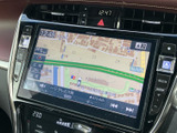 見やすい地図表示で、運転に集中できます。細部まで鮮明な表示は、初めての場所でも安心。スムーズなルート案内で、目的地まで快適にお届けします。