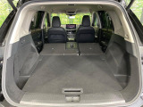 【パワーバックドア】スマートキーや運転席のボタンを押すだけでリアゲートが自動で開閉します!荷物を持っている時や、高い位置にあるバックドアを閉める際に便利な機能です♪