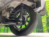 お車を安心してお乗りいただく為には、足回りの定期点検が欠かせません。サービスサポート(有償保証)では無料点検もご提供しており、安心のカーライフをお過ごしいただけるサポート体制が整っています。