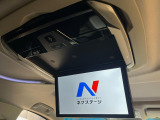 【フリップダウンモニター】大画面モニターで後席でもエンタメをお楽しみいただけます。小さなお子様にも大人気の装備です♪