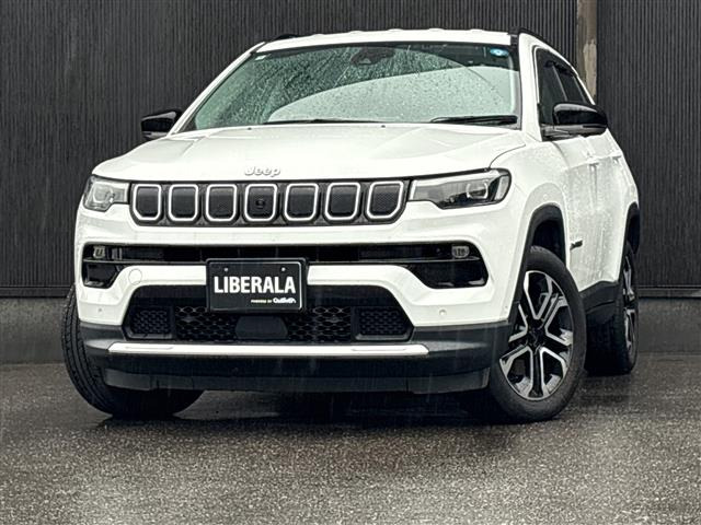 コンパス リミテッド 4WD 本革シート
