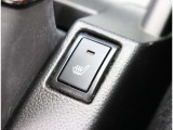当店ではスポーツグレードや人気車種・上級グレードを主に仕入れ強化しております!中古車でお買い得感あるお車展示中となっておりますのでお客様のご来店、お見積もり依頼お待ちしております。
