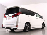 当店では、厳選された車両のみ展示しております。アルファード・ヴェルファイアに特化した専門店ならではの豊富な在庫の中から、お気に入りの一台をお探しください!