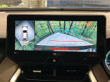 【パノラミックビューモニター】専用のカメラにより、上から見下ろしたような視点で360度クルマの周囲を確認することができます☆死角部分も確認しやすく、狭い場所での切り返しや駐車もスムーズに行えます。
