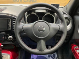 【純正革巻きステアリング】上質な革を使用することで、手にしっかり馴染みとても運転しやすいハンドルです♪