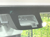 【スズキ セーフティサポート】走行中に前方の車両等を認識し、衝突しそうな時は警報とブレーキで衝突回避と被害軽減をアシスト。より安全にドライブをお楽しみいただけます。