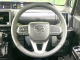 【純正革巻きステアリング】上質な革を使用することで、手にしっかり馴染みとても運転しやすいハンドルです♪