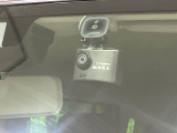 【ドライブレコーダー】ドライブレコーダー装備!走行中はもちろん、あおり運転や事故に遭遇した際、映像で記録し、万一のリスクに備えます。※記録用SDカードはお客様ご自身でご準備いただく必要があります。