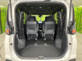 普段のお買い物や通勤、送迎等に十分な荷室スペースを確保しております。セカンドシートを倒すと、大きな荷物の積載も可能です♪