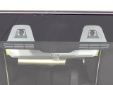【スズキ セーフティサポート】走行中に前方の車両等を認識し、衝突しそうな時は警報とブレーキで衝突回避と被害軽減をアシスト。より安全にドライブをお楽しみいただけます。