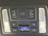 【パワーバックドア】スマートキーや運転席のボタンを押すだけでリアゲートが自動で開閉します!荷物を持っている時や、高い位置にあるバックドアを閉める際に便利な機能です♪
