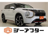 三菱 アウトランダー PHEV 2.4 P 4WD