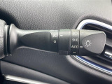 【オートライト(AUTO)】外の明るさをシステムが感知して、自動でヘッドライトが点灯します。ヘッドライトをつけ忘れを防ぐ便利機能です。