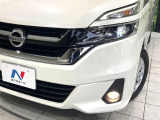 【LEDヘッドライト】悪天候や夜間走行時も良好な視界を確保し安心して運転できる高輝度LEDヘッドライトを装備!点灯速度が早く、消費電力も抑えられています。