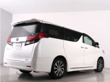 当店では、厳選された車両のみ展示しております。アルファード・ヴェルファイアに特化した専門店ならではの豊富な在庫の中から、お気に入りの一台をお探しください!