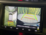 【パノラミックビューモニター】専用のカメラにより、上から見下ろしたような視点で360度クルマの周囲を確認することができます☆死角部分も確認しやすく、狭い場所での切り返しや駐車もスムーズに行えます。