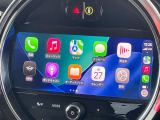 ●Apple Car Play:スマホとの有線接続で、ナビ・オーディオ再生などスマホのアプリ機能が画面でも使える便利機能です!