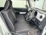 運転席シート廻りは使用感も少なく、良好な状態となっています。丁寧に使われていたことがよくわかりますね。