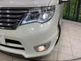 【LEDヘッドライト】悪天候や夜間走行時も良好な視界を確保し安心して運転できる高輝度LEDヘッドライトを装備!点灯速度が早く、消費電力も抑えられています。