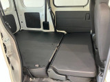 お客様にぴったりなおクルマをお選びいただけますように様々な展示車をご用意致しております!ダイハツの軽自動車だけではなく、他メーカー車やコンパクトカー・ミニバンなども数多く取り揃えております!