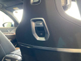 運転性背面にUSBポート付き。