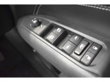 『ジープ厚木』へのアクセス。圏央道『圏央厚木IC』より車で3分。『海老名駅』または『本厚木駅』からバスで20分。見学や試乗、購入相談など、様々なサービスを通して「ジープのある生活」を体感いただけます