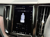◆長距離運転の後や、ちょっとした待ち時間にうれしい【マッサージ機能】。車内が一躍リラクゼーションスペースに変身