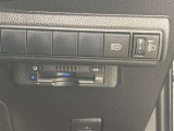 高速道路などで便利なETCも付いています。ゲートの通過もスムーズです。 ETCカードを忘れずに!