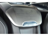 BOSE14スピーカーパフォーマンスサウンドシステム お好きな音楽を聴きながらZO6と共にドライブをお楽しみください。
