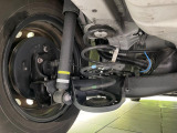 お車を安心してお乗りいただく為には、足回りの定期点検が欠かせません。サービスサポート(有償保証)では無料点検もご提供しており、安心のカーライフをお過ごしいただけるサポート体制が整っています。