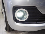 フォグランプもLEDです。フォグランプベゼルもホワイトのタイプに取り換えられています。