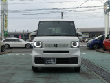 LEDヘッドライト装着車なので、夜間走行も明るく安全な走行をサポートいたします