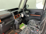 より多くの一般の方へ車を届けれればと思っておりますので同業者様への販売は極力控えさせて頂いております。ご了承下さい。