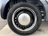 レトロクラシックなホイールです!!お車の雰囲気にバッチリ似合ってます!!